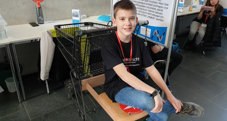 12-Jähriger erfindet Einkaufswagensitz für alte und behinderte Menschen